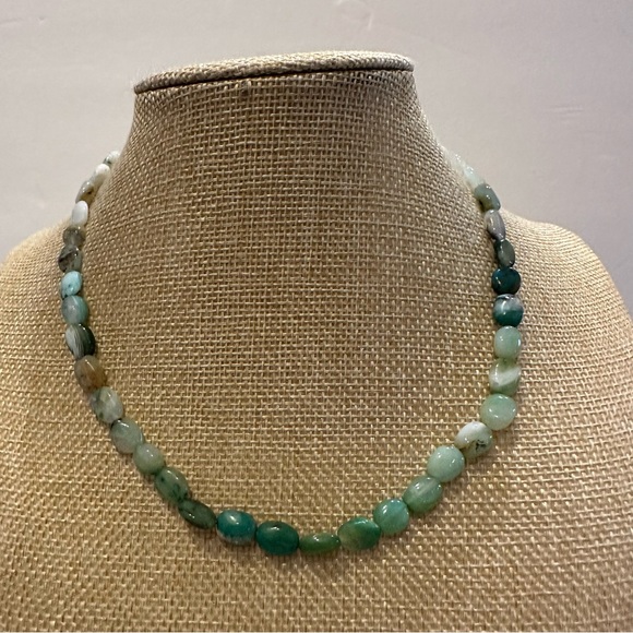 Gorgeous Genuine Gemstone Necklace- polished green w/ sterling silver clasp - Picture 3 of 7